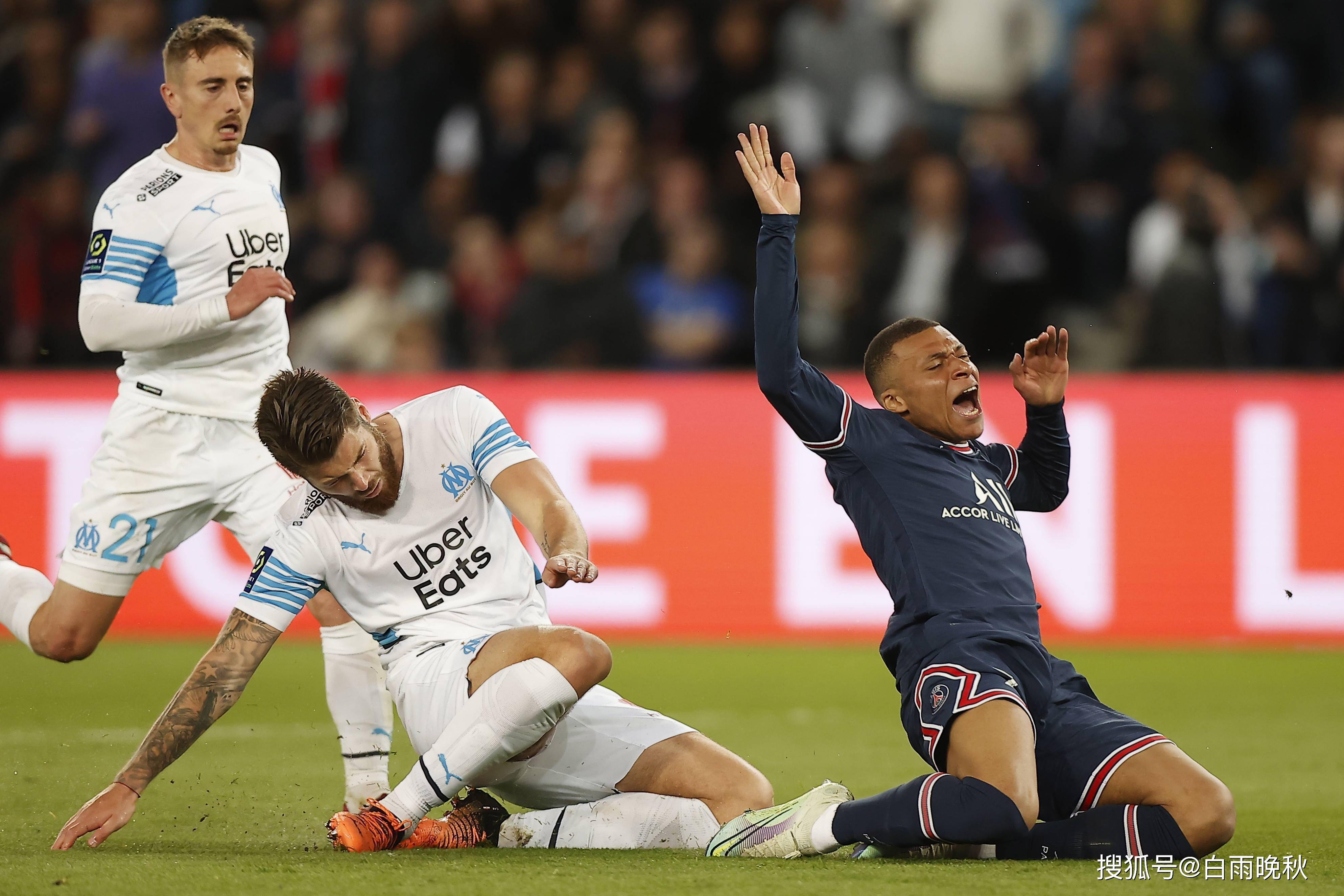 官方公布战报，法国国家队大胜对手，轻松晋级