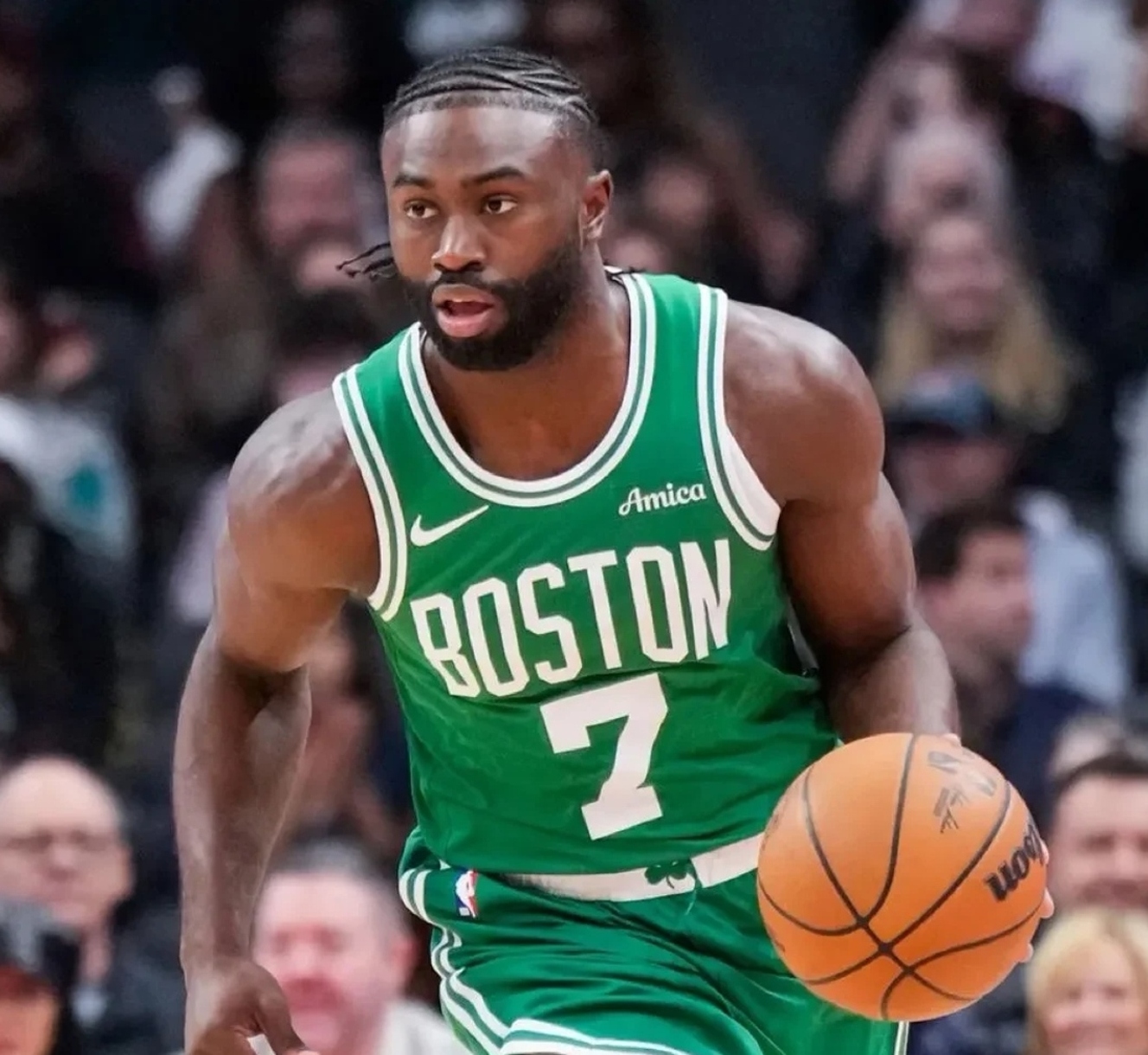 步行者绝杀鹈鹕，杰伦·布朗高光表现的简单介绍