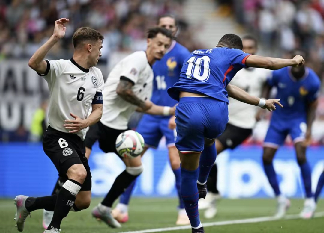 罗马血洗AC米兰，特尔施特根统治全场的简单介绍