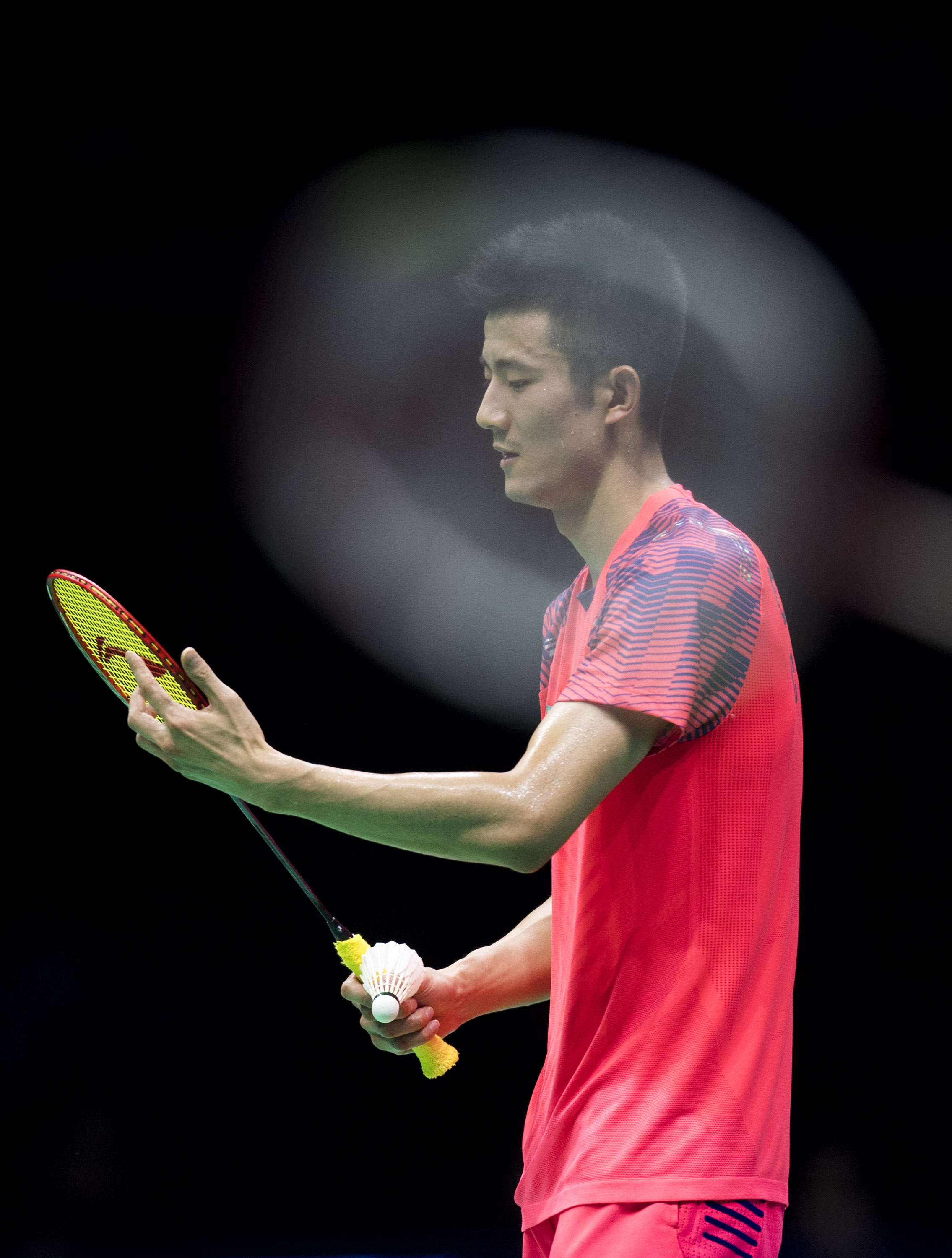 法国羽毛球队鏖战中国羽毛球队，谌龙送出助攻