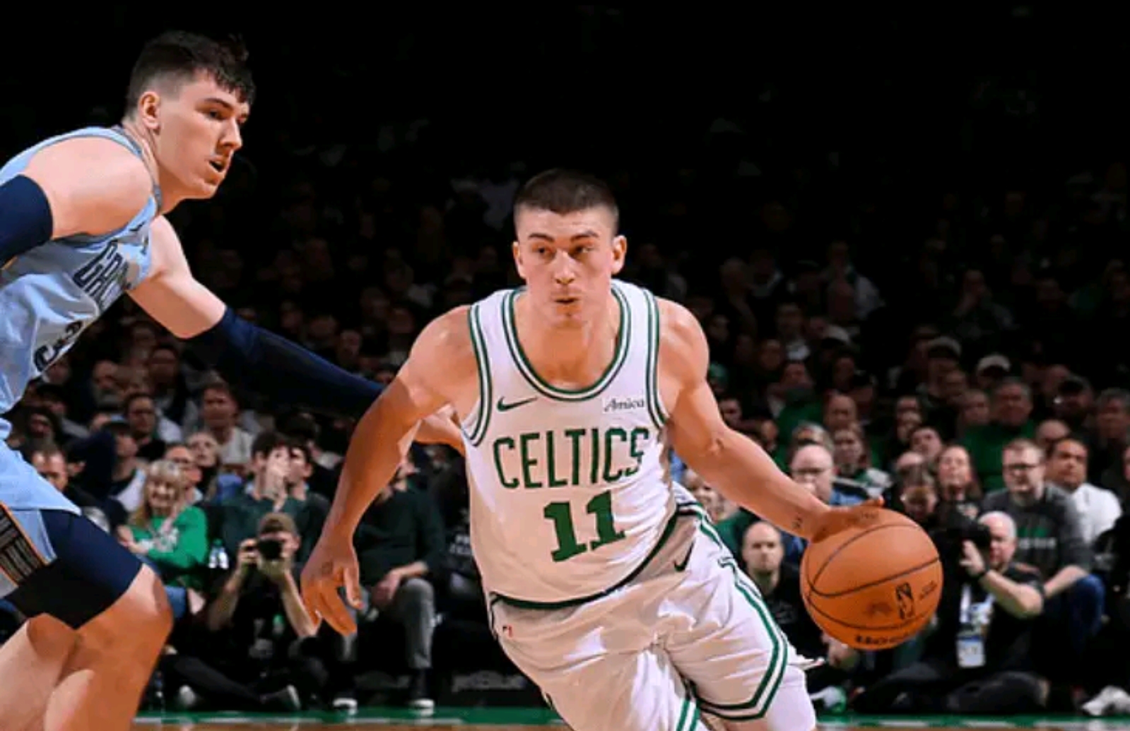 吉林队横扫灰熊,拉文高光表现的简单介绍 吉林队横扫灰熊,拉文高光表现的简单介绍