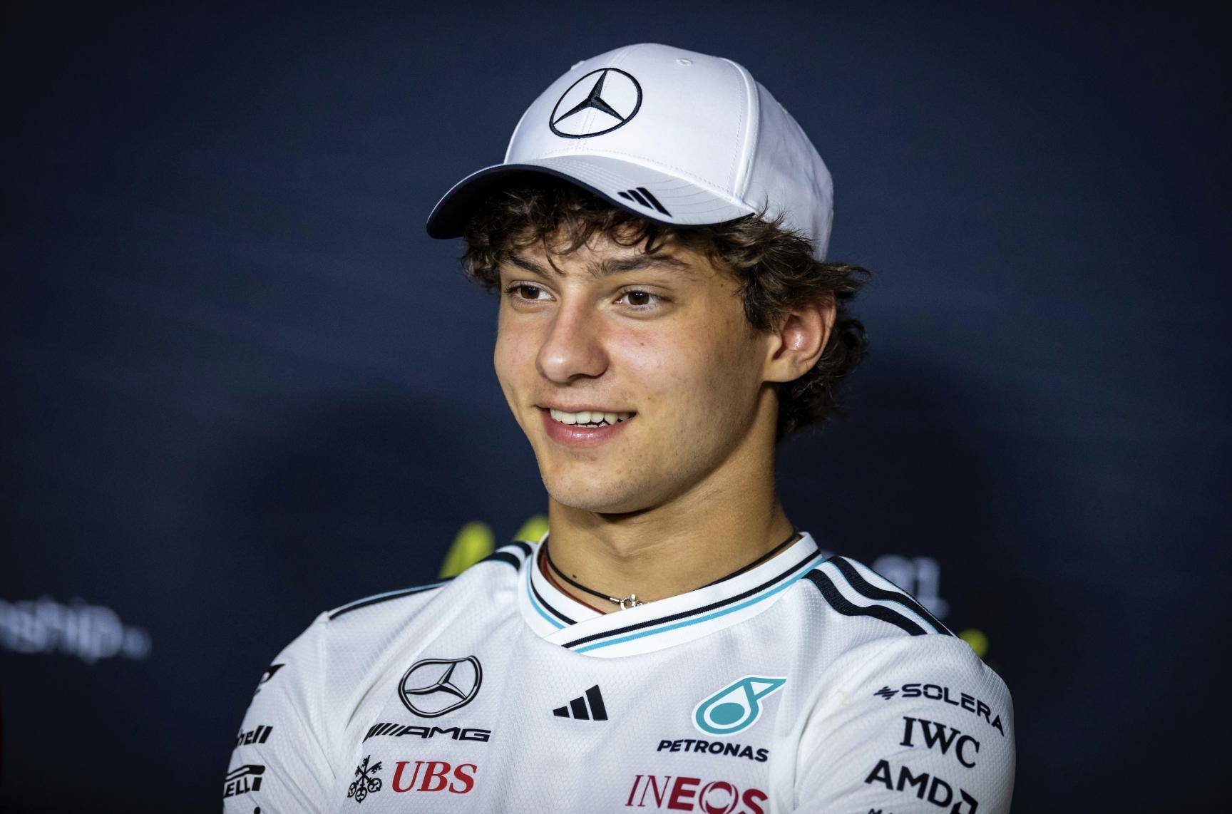 威廉姆斯鏖战红牛二队，汉密尔顿统治全场的简单介绍