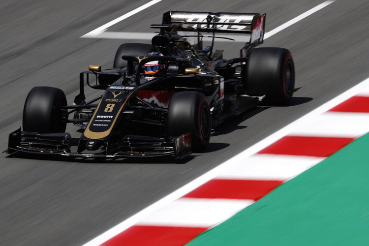 关于哈斯车队碾压雷诺车队，塞恩斯扛起全队的信息