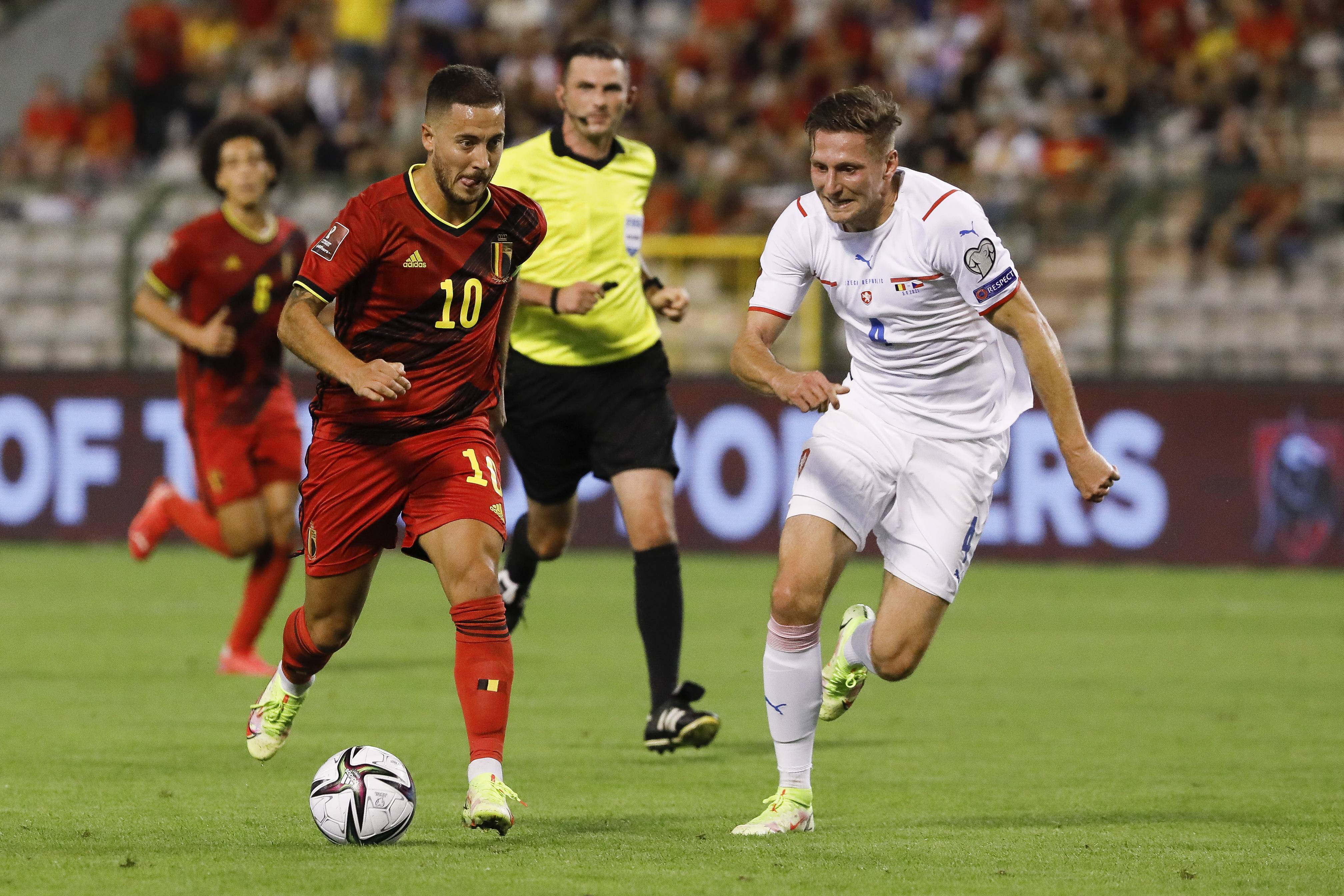 意大利球队夺得关键胜利,晋级下一轮的简单介绍 意大利球队夺得关键胜利,晋级下一轮的简单介绍