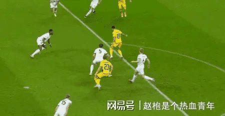 包含荷兰客场不敌克罗地亚，晋级可能性下降的词条