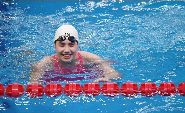 开云体育app-日本游泳选手创下新纪录，夺得冠军