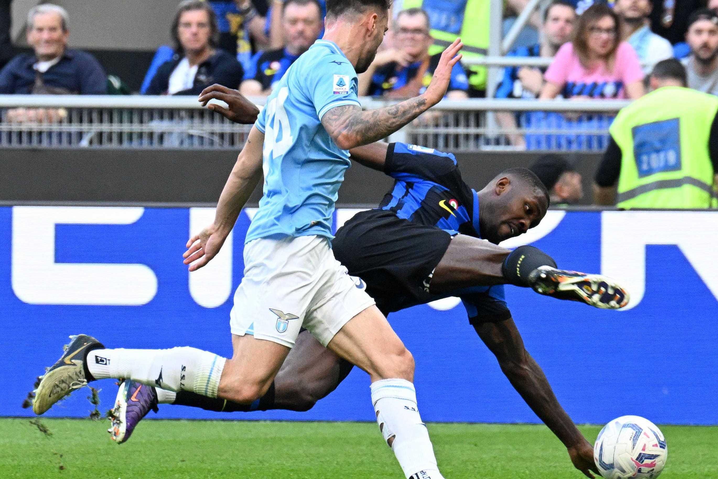 罗马队中场因伤缺席关键比赛，球队受打击的简单介绍