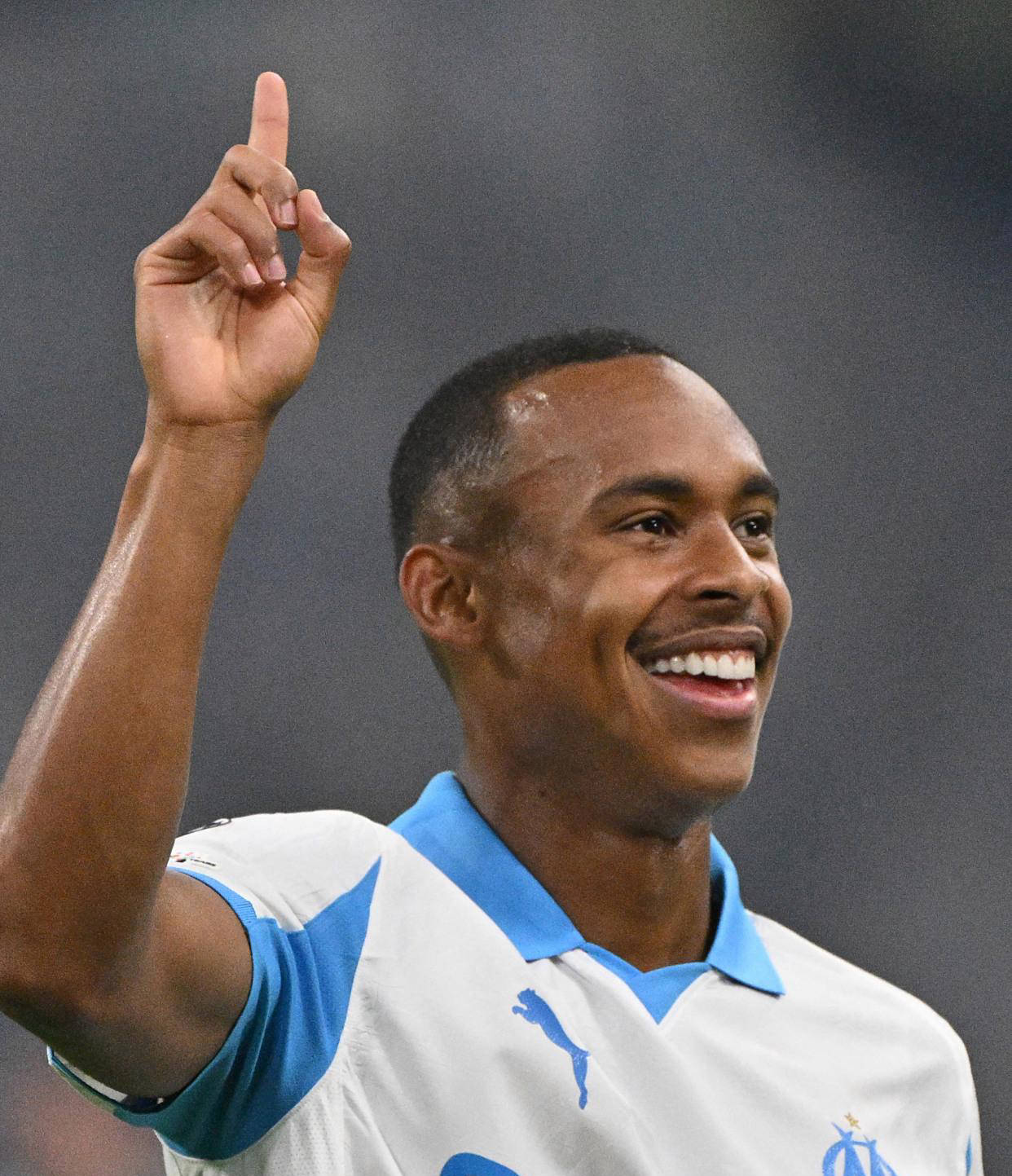 欧洲冠军联赛精彩纷呈，球迷期待