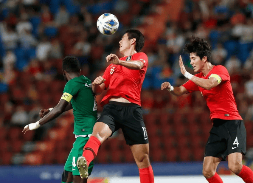 韩国国家队在东亚杯中取得完胜 韩国国家队在东亚杯中取得完胜