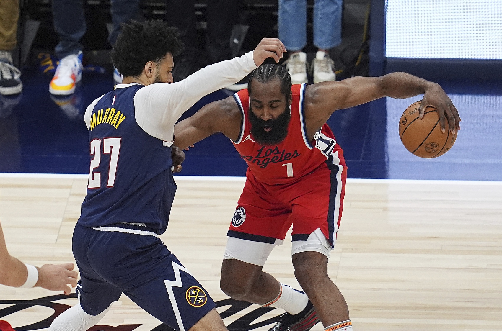 NBA热火队出击掘金队,谁会笑到最后 NBA热火队出击掘金队,谁会笑到最后