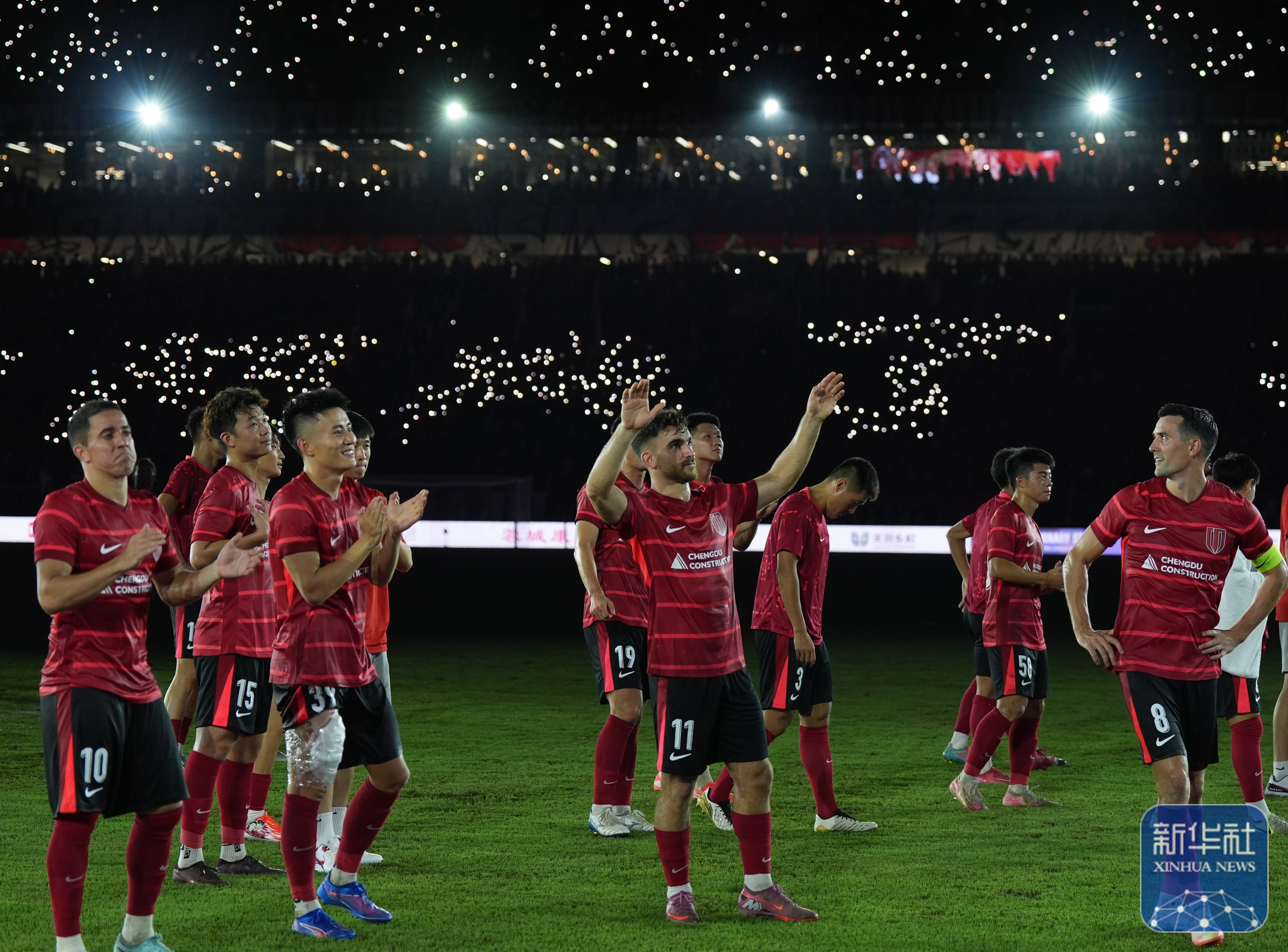 曼城轻松晋级，英超劲旅成功半决赛