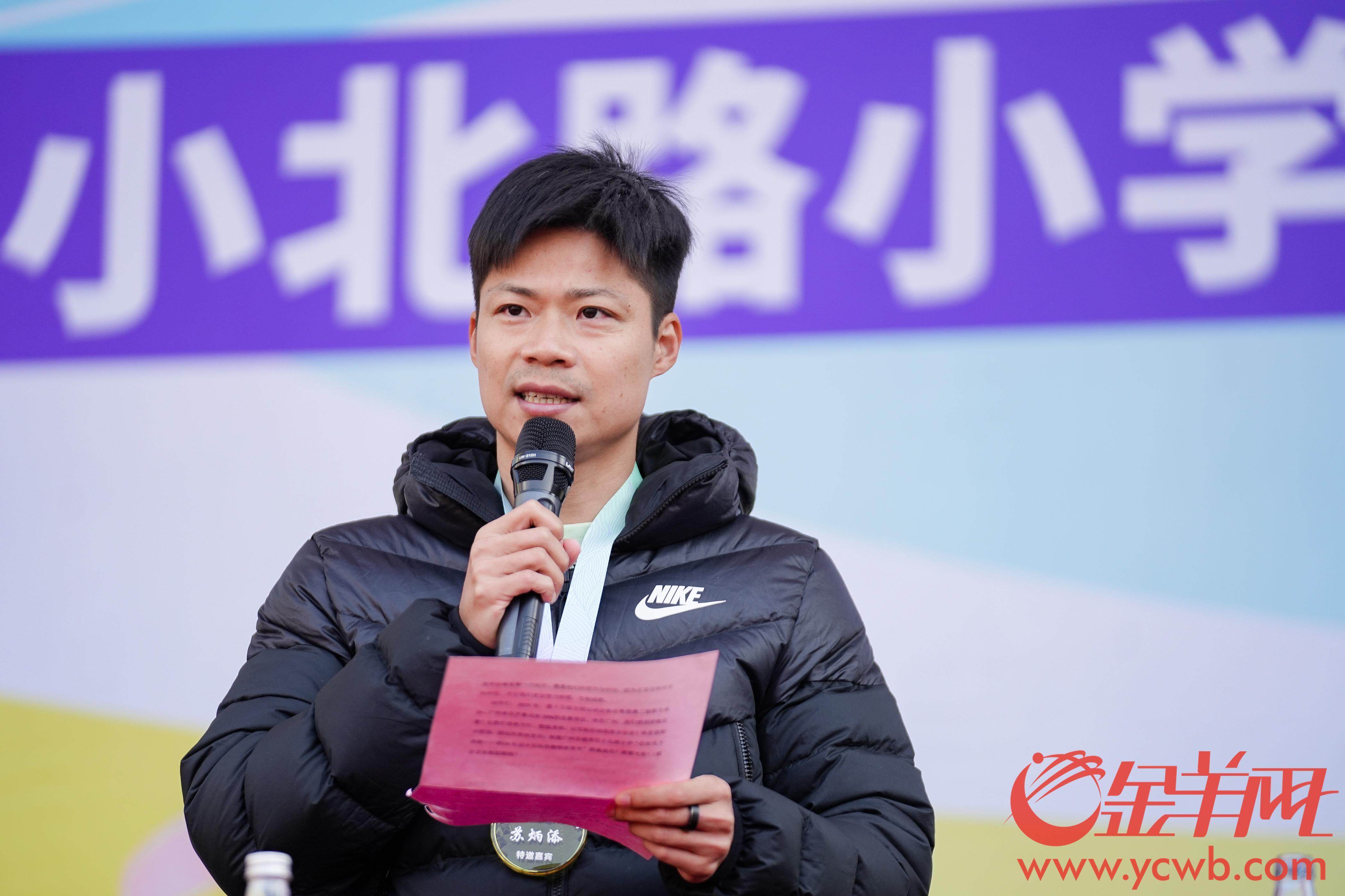 运动员坚持不懈，最终收获好成绩