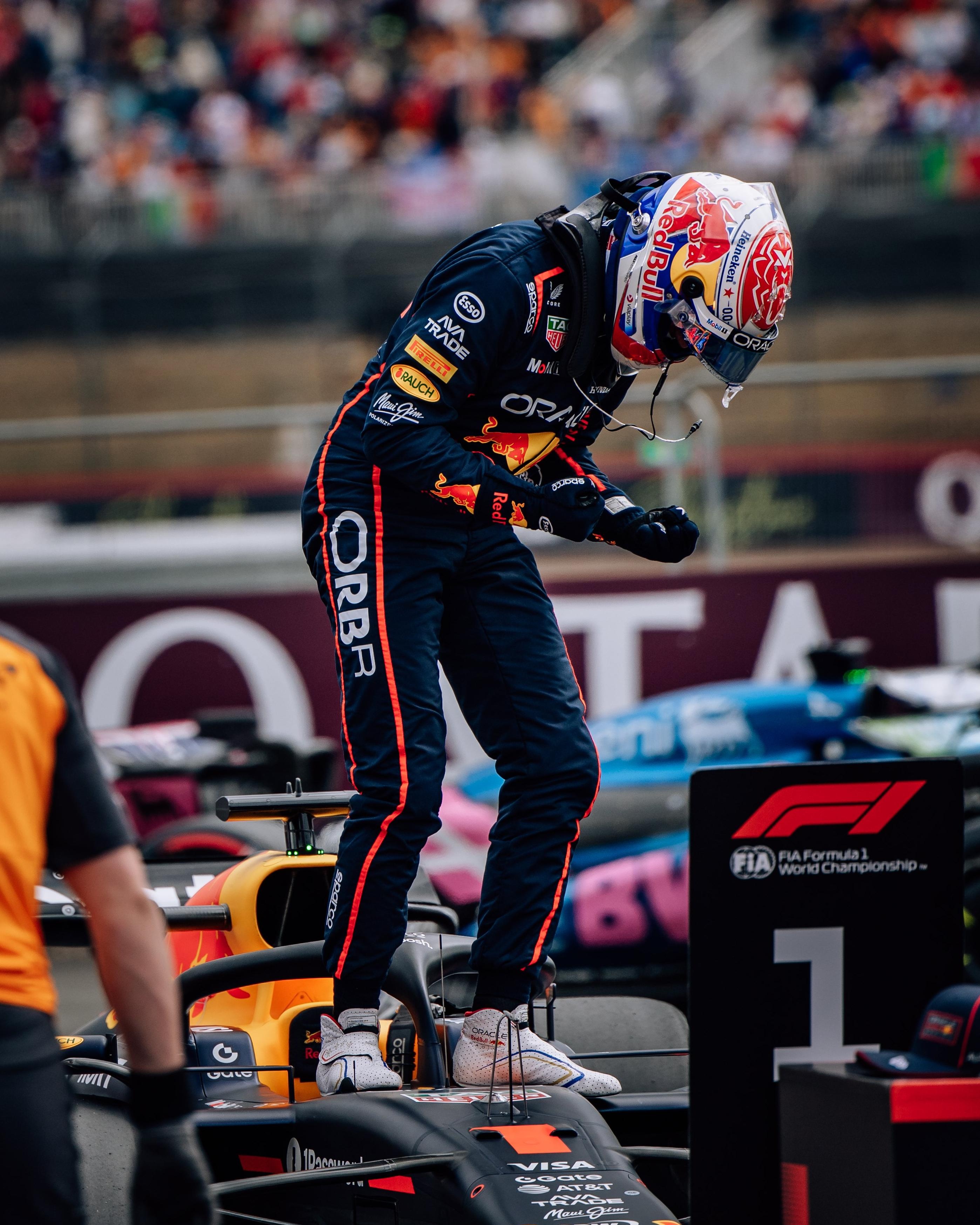 关于梅赛德斯横扫索伯车队，维斯塔潘高光表现的信息