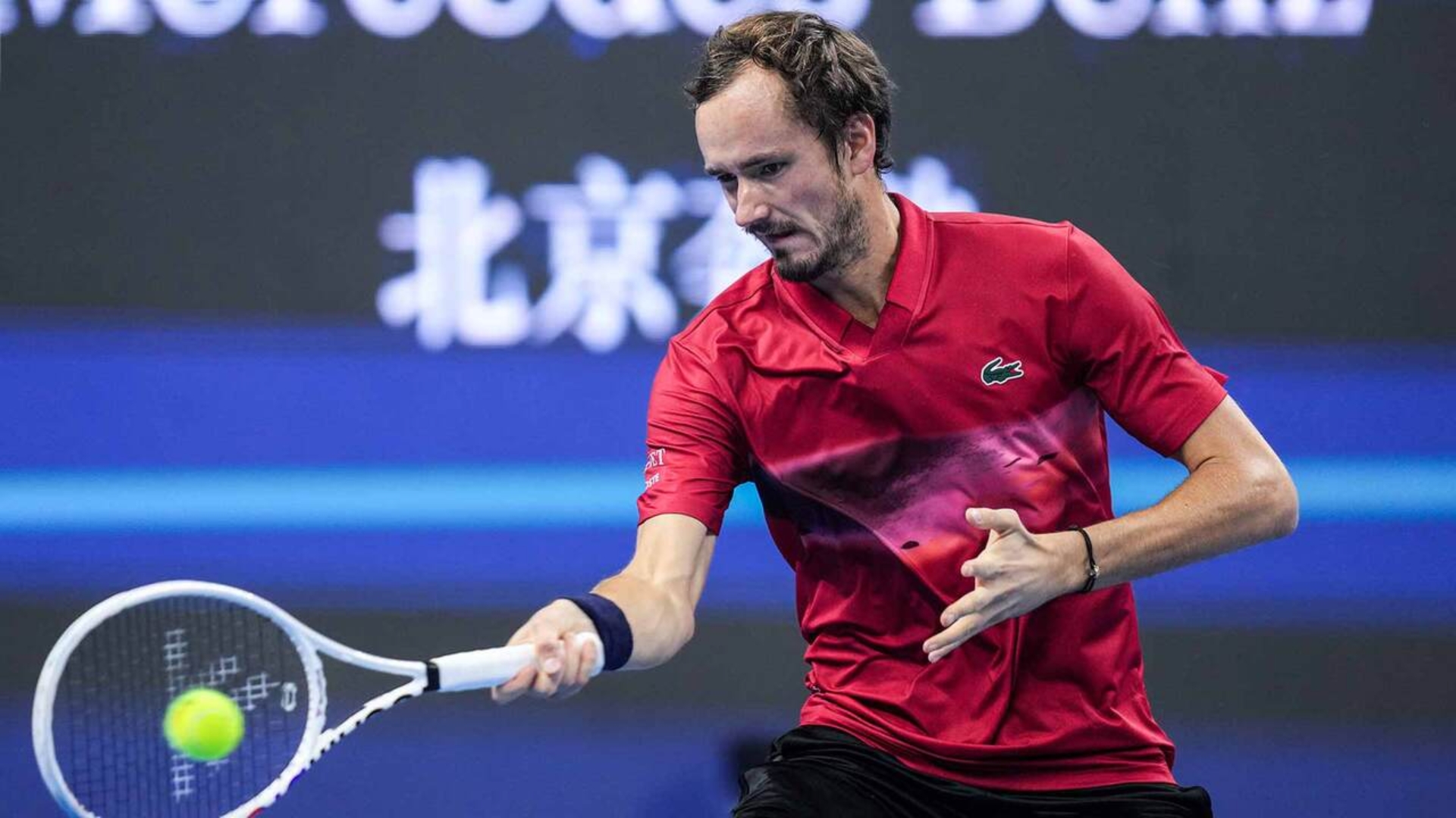 包含世界网球队强势意大利网球队，梅德韦杰夫打破历史纪录的词条