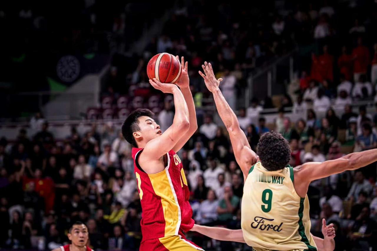 中国男篮横扫菲律宾男篮,加里纳利三分雨点燃全场的简单介绍 中国男篮横扫菲律宾男篮,加里纳利三分雨点燃全场的简单介绍