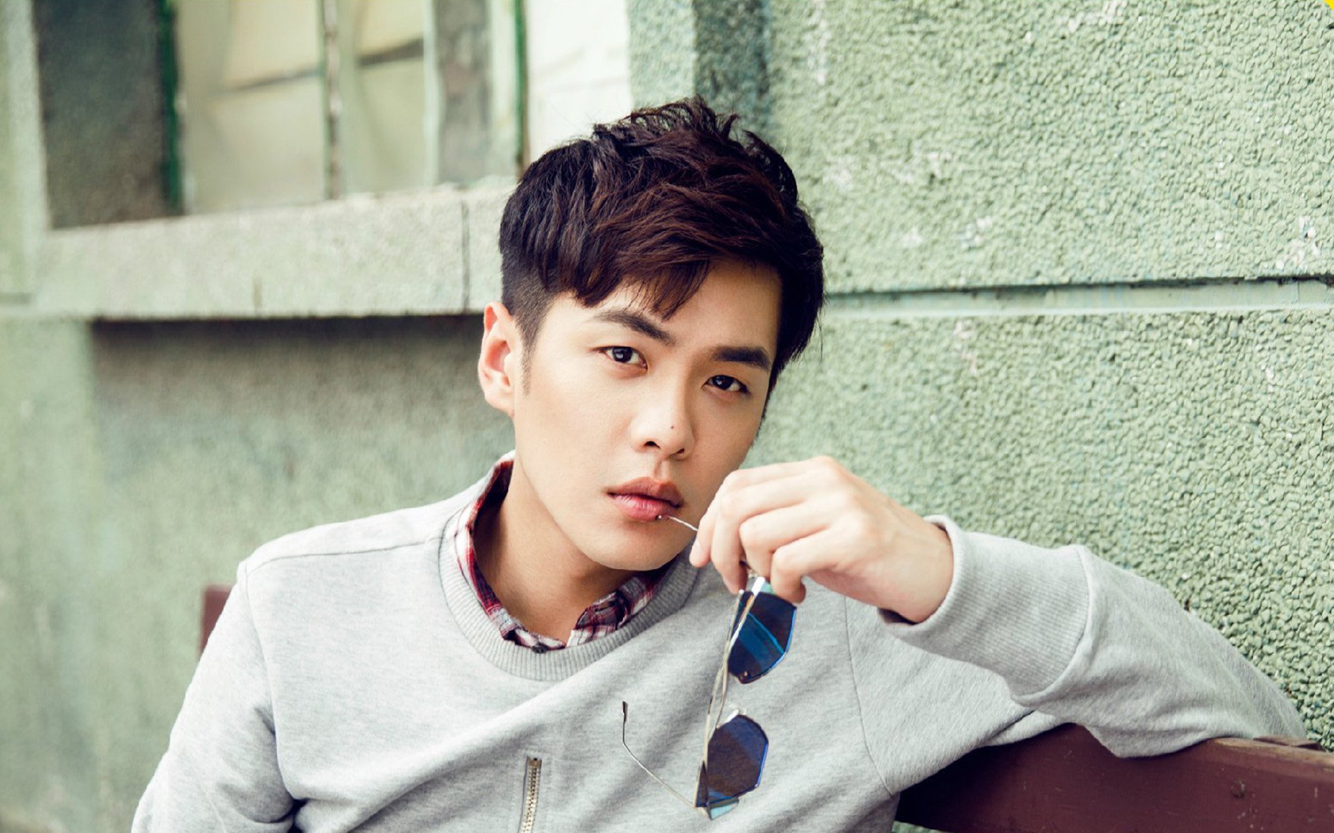 鹈鹕对阵篮网，利拉德关键时刻站出来，一锤定音定乾坤