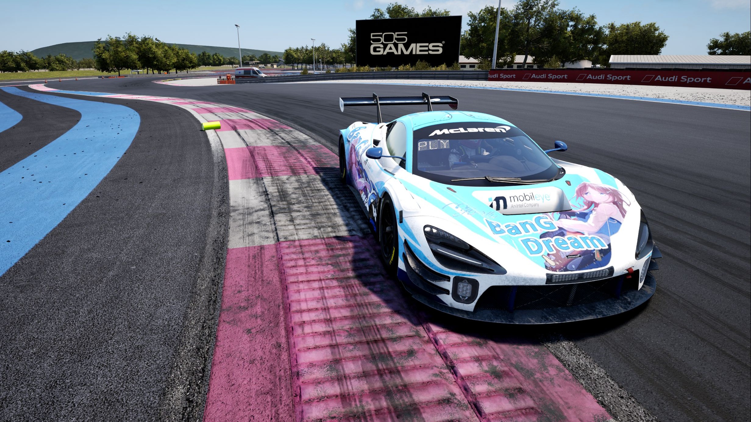 包含迈凯伦逆转梅赛德斯，皮亚斯特里高光表现的词条