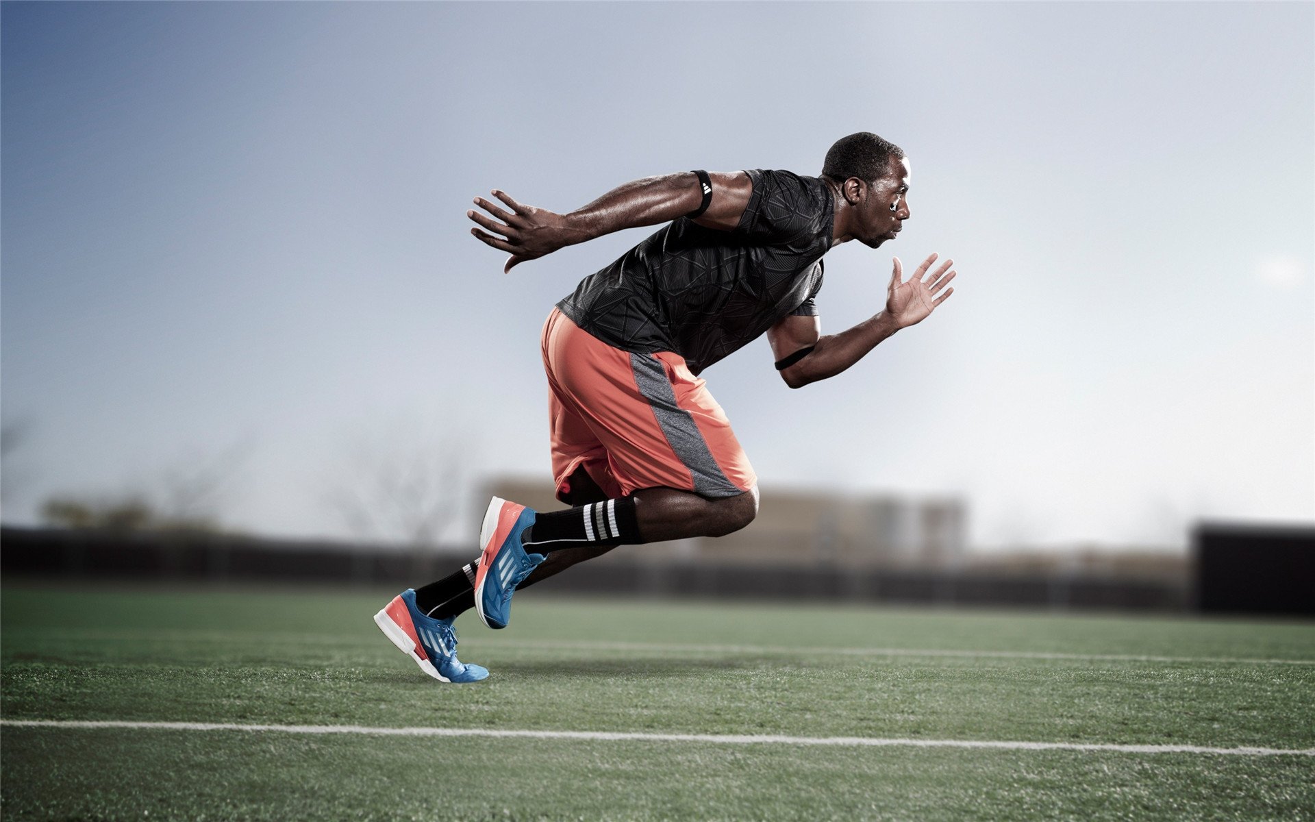 字母哥攻防转换核心，勇士提前终结悬念湖人